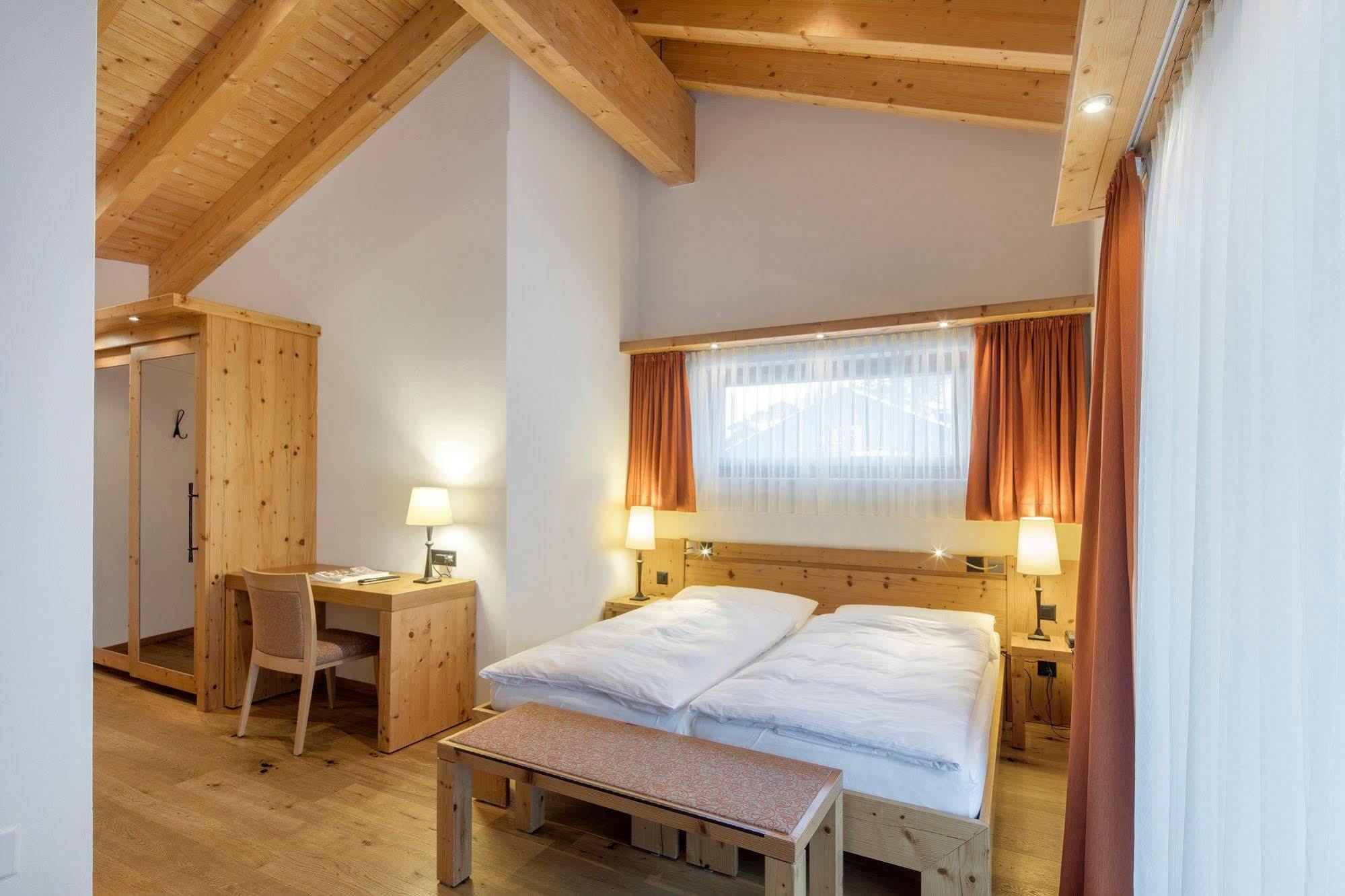 Hotel Phoenix Zermatt Zewnętrze zdjęcie