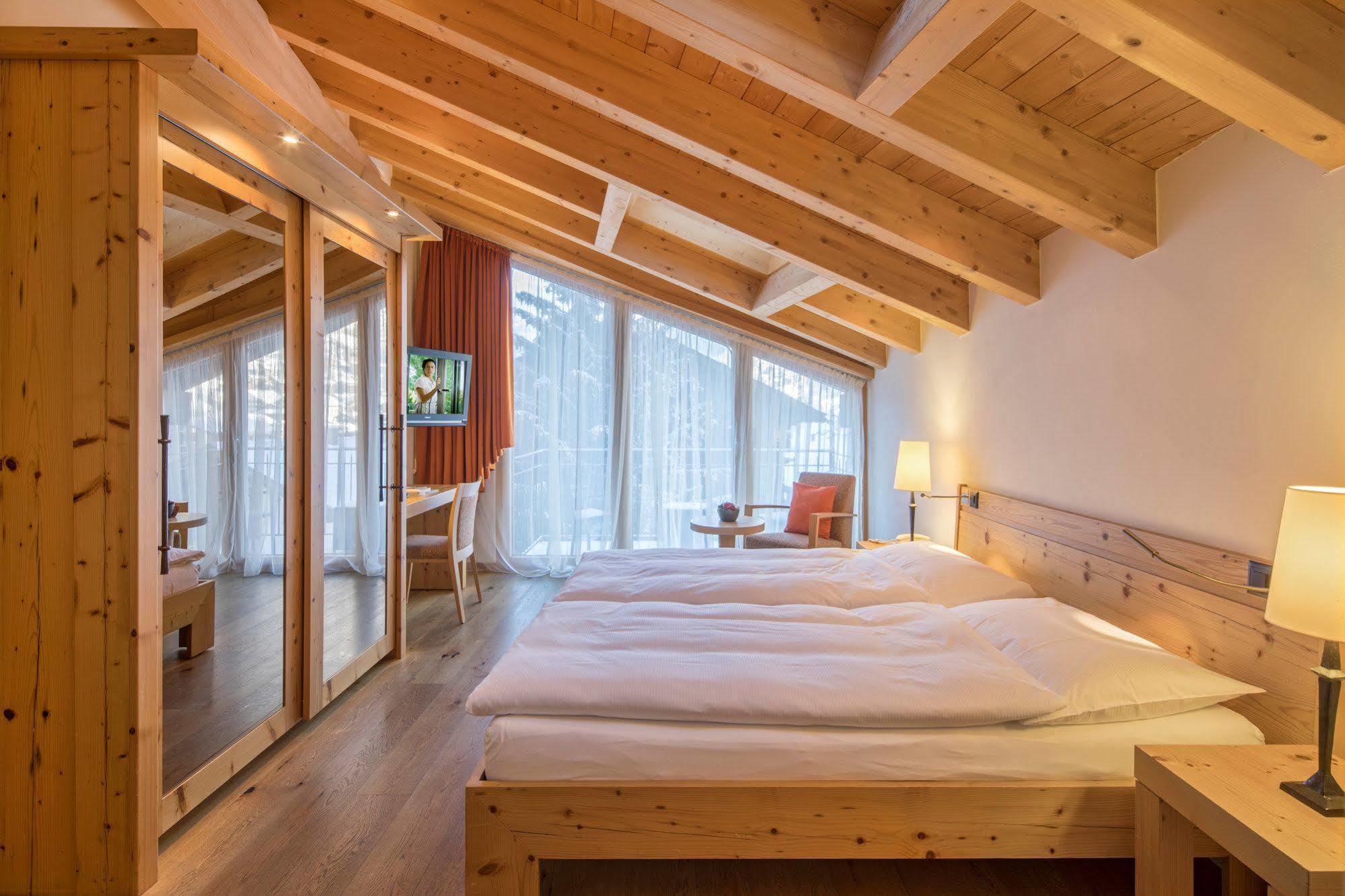 Hotel Phoenix Zermatt Zewnętrze zdjęcie