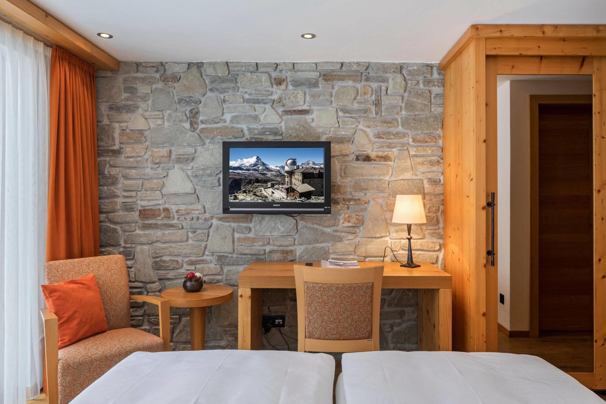 Hotel Phoenix Zermatt Zewnętrze zdjęcie